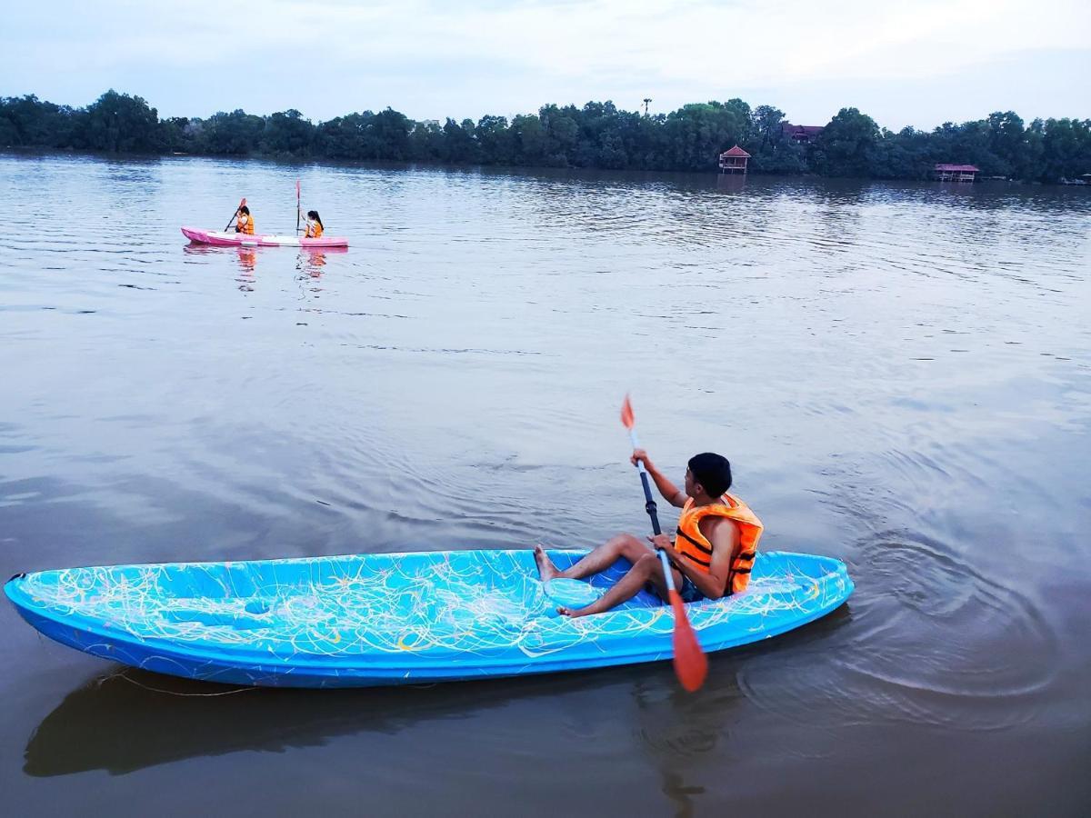 Kampot Riverfront Boutique Exterior photo