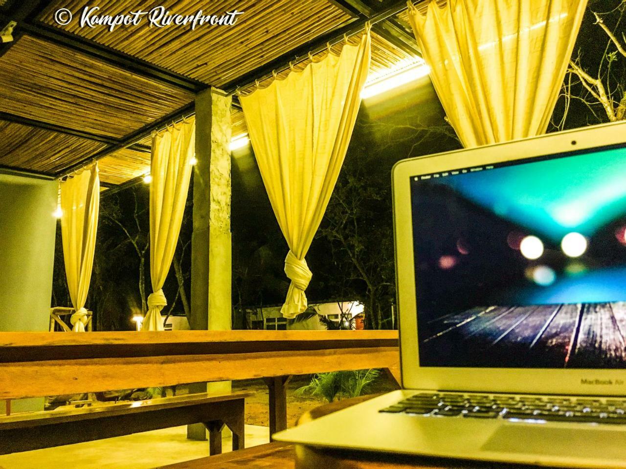 Kampot Riverfront Boutique Exterior photo